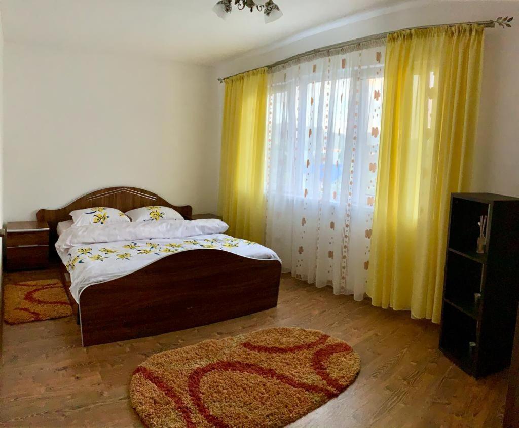 Cazare Apartament Orsova Apartment Ngoại thất bức ảnh
